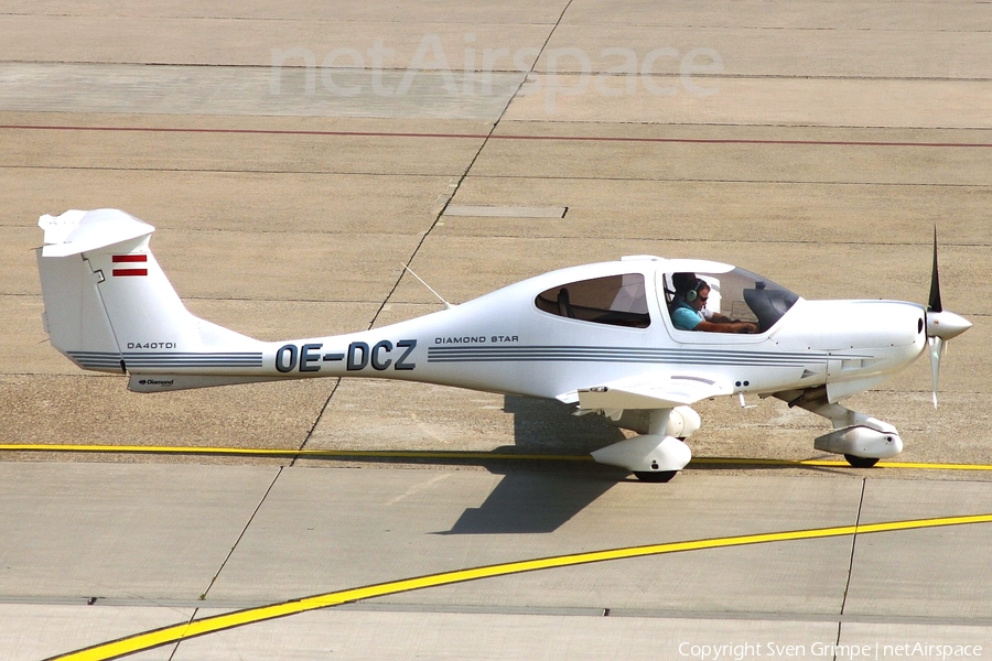(Private) Diamond DA40D Diamond Star (OE-DCZ) | Photo 20688