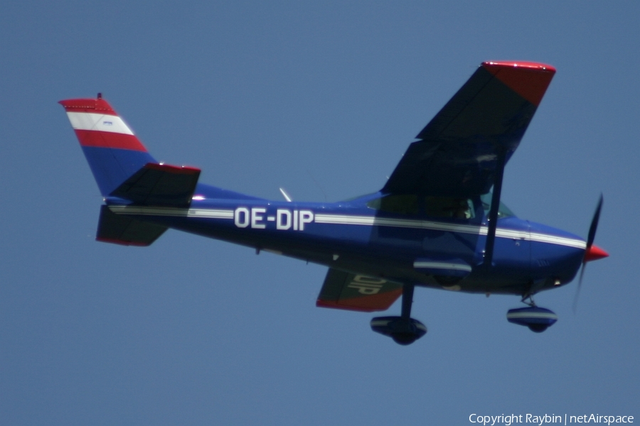 (Private) Cessna 182P Skylane (OE-DIP) | Photo 552005