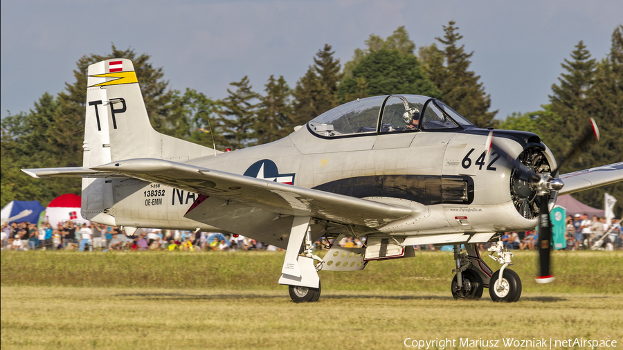The Flying Bulls North American T-28B Trojan (OE-EMM) | Photo 661848