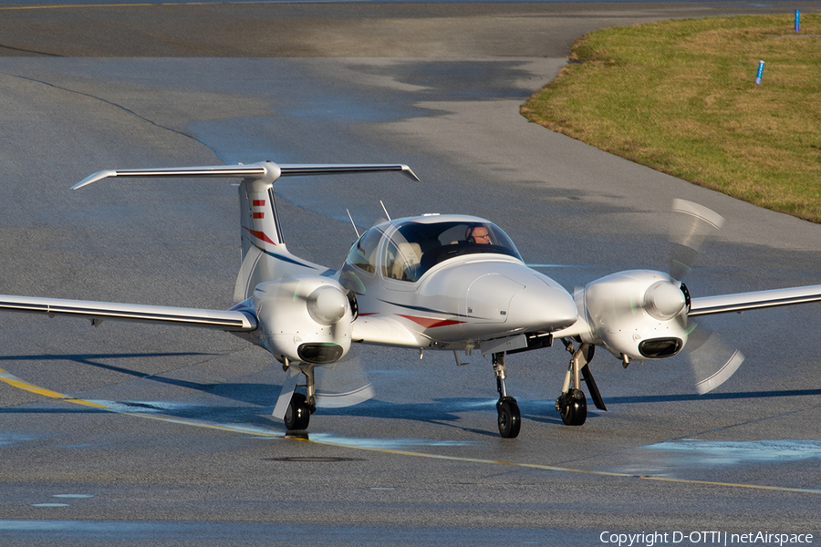 (Private) Diamond DA42 NG Twin Star (OE-FSJ) | Photo 371814