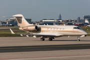 LaudaMotion Bombardier BD-100-1A10 Challenger 300 (OE-HDC) at  Frankfurt am Main, Germany