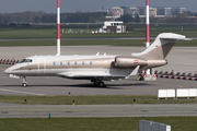 LaudaMotion Bombardier BD-100-1A10 Challenger 300 (OE-HDC) at  Hamburg - Fuhlsbuettel (Helmut Schmidt), Germany