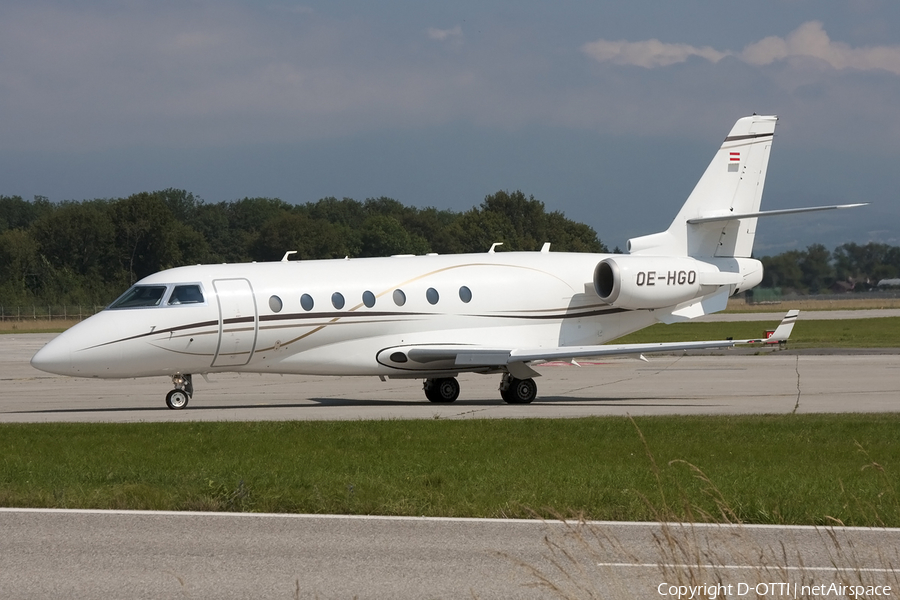 MJet Gulfstream G200 (OE-HGO) | Photo 410492