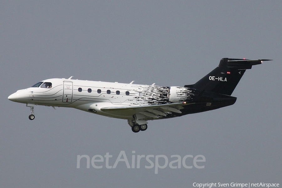 Avcon Jet Embraer EMB-550 Legacy 500 (OE-HLA) | Photo 317952