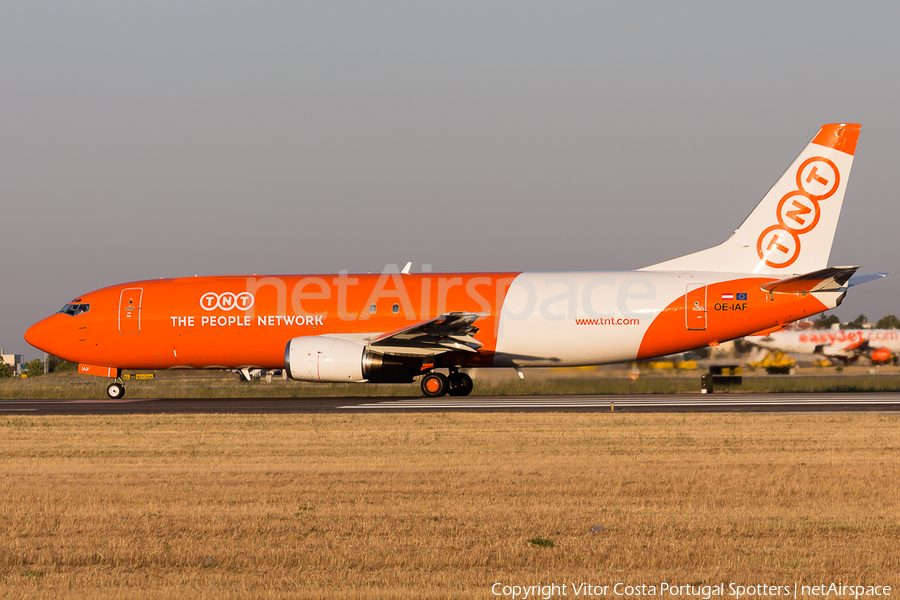 TNT Airways Boeing 737-4Y0(SF) (OE-IAF) | Photo 97135