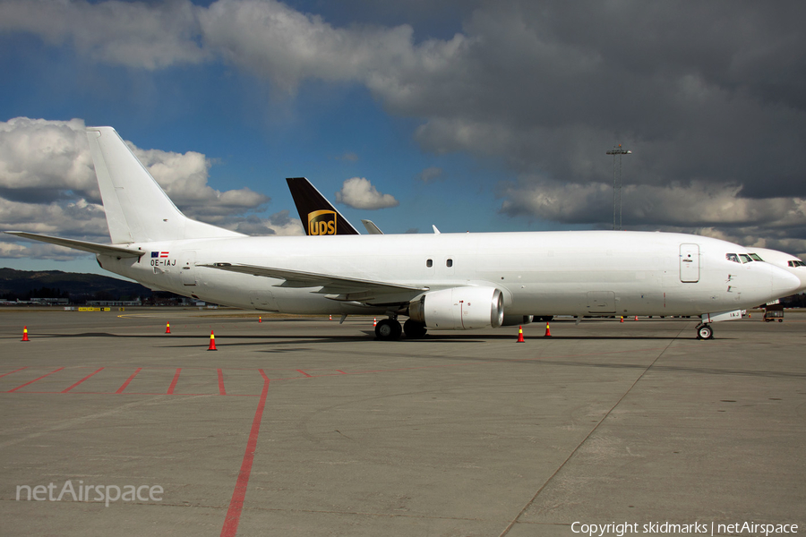 TNT Airways Boeing 737-476(SF) (OE-IAJ) | Photo 106500