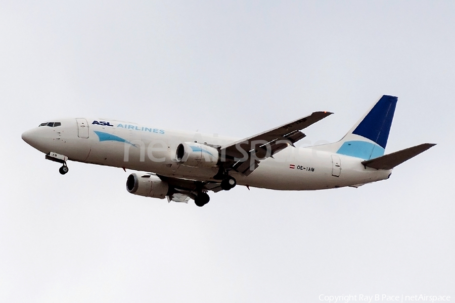 ASL Airlines Belgium Boeing 737-490(SF) (OE-IAM) | Photo 445183