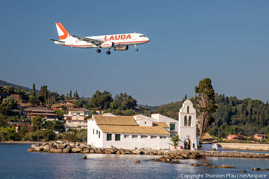 LaudaMotion Airbus A320-232 (OE-IBJ) | Photo 401770