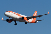 easyJet Europe Airbus A320-214 (OE-ICB) at  London - Gatwick, United Kingdom