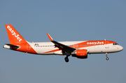 easyJet Europe Airbus A320-214 (OE-ICB) at  London - Gatwick, United Kingdom