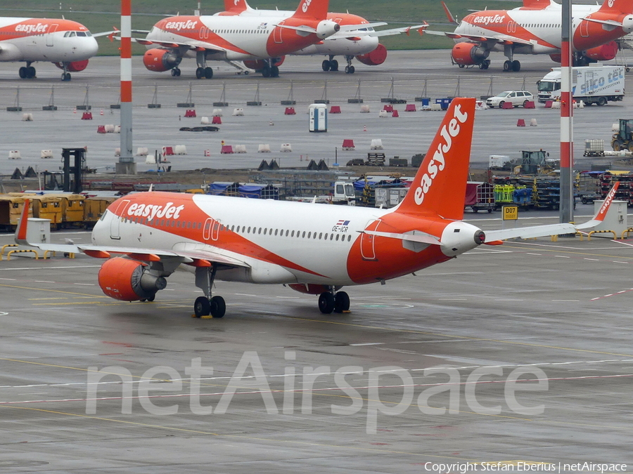 easyJet Airbus A320-214 (OE-ICR) | Photo 409367