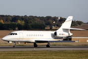 Global Jet Austria Dassault Falcon 2000EX (OE-IEN) at  London - Luton, United Kingdom