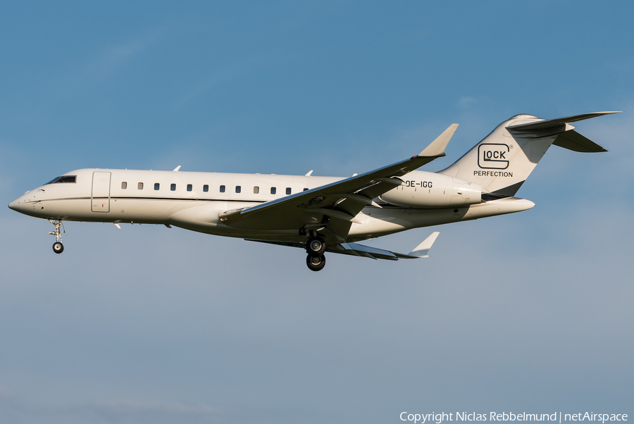 GLOCK Aviation Bombardier BD-700-1A10 Global Express XRS (OE-IGG) | Photo 328781