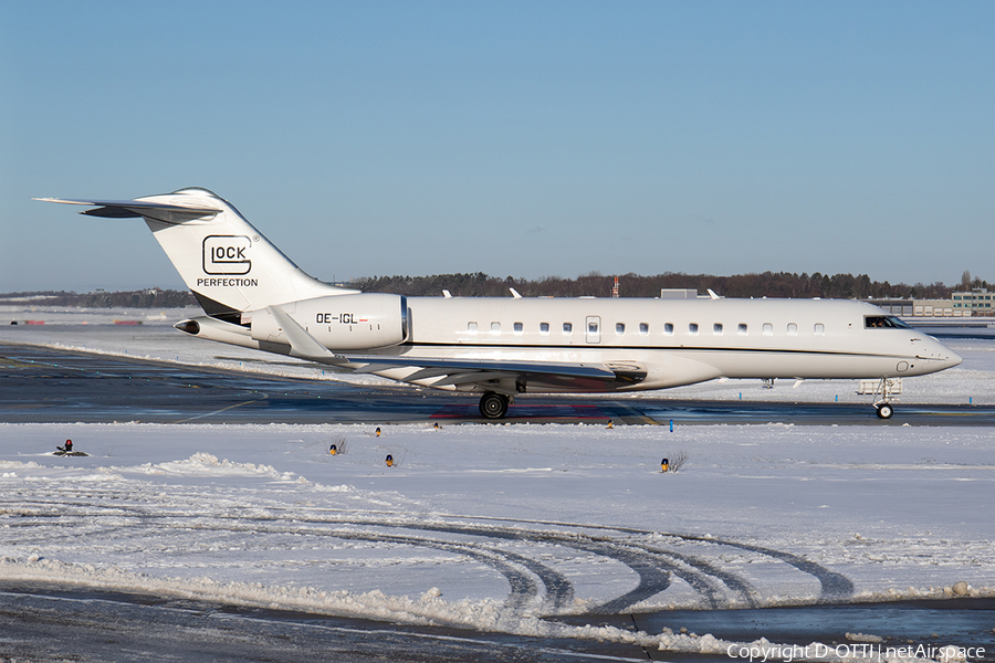 GLOCK Aviation Bombardier BD-700-1A10 Global 6000 (OE-IGL) | Photo 605612