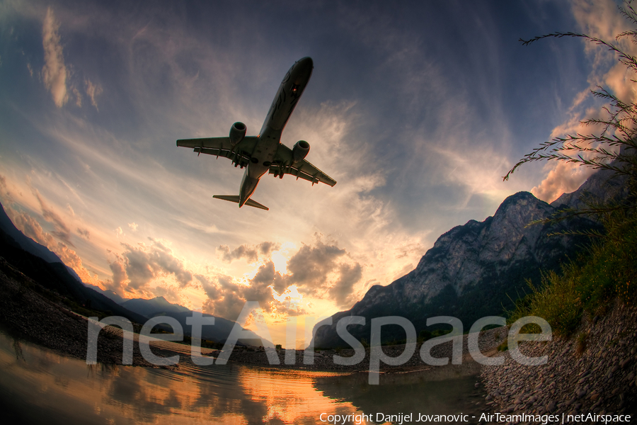 Niki Embraer ERJ-190LR (ERJ-190-100LR) (OE-IHD) | Photo 10853