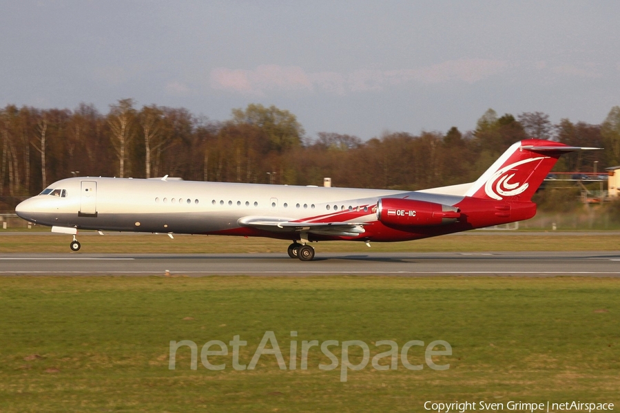 MJet Fokker 100 (OE-IIC) | Photo 10063