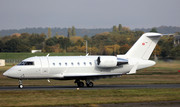 LaudaMotion Executive Bombardier CL-600-2B16 Challenger 605 (OE-IIX) at  Farnborough, United Kingdom