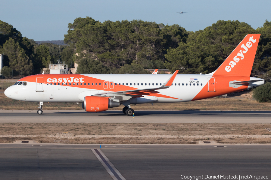 easyJet Europe Airbus A320-214 (OE-IJB) | Photo 535840