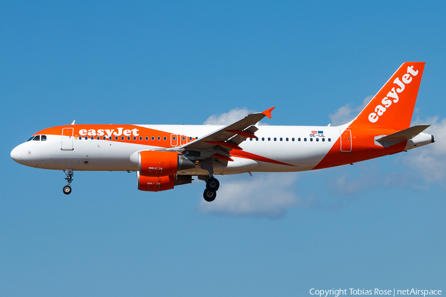 easyJet Europe Airbus A320-214 (OE-IJL) | Photo 350180