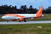 easyJet Europe Airbus A320-214 (OE-IJR) at  Porto, Portugal