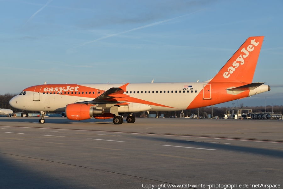 easyJet Europe Airbus A320-214 (OE-IJU) | Photo 433538