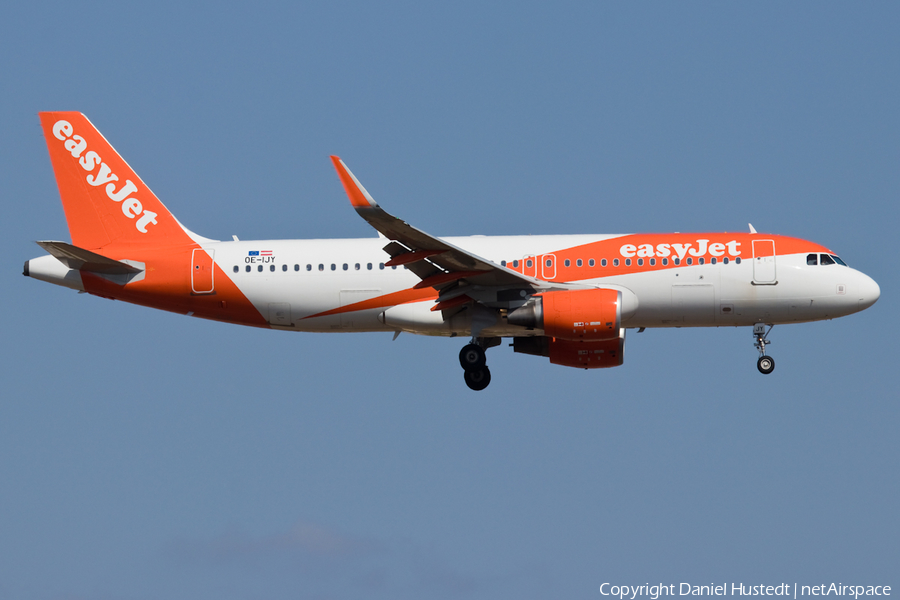 easyJet Europe Airbus A320-214 (OE-IJY) | Photo 472540