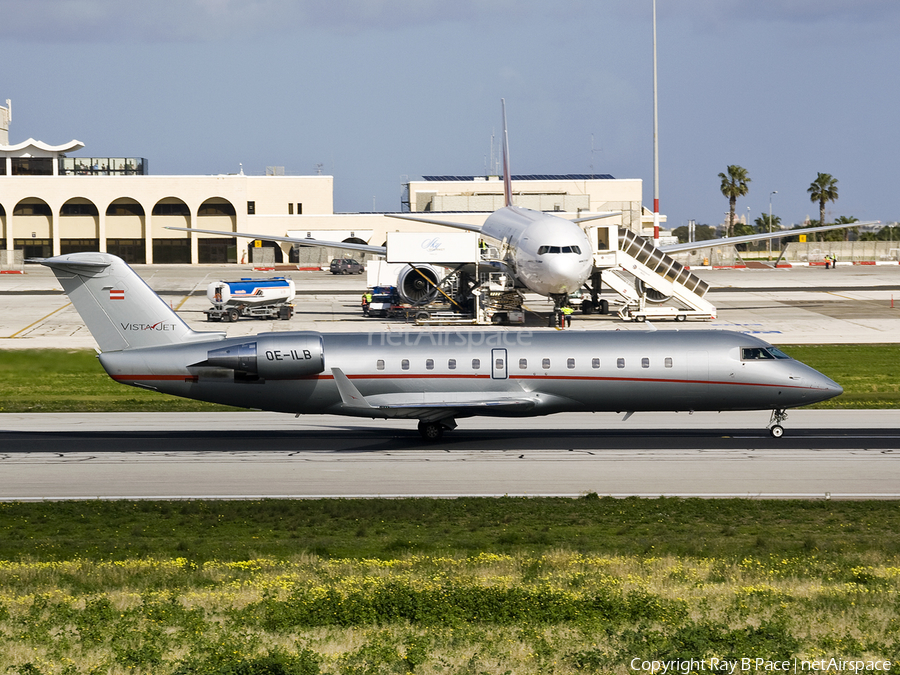 VistaJet Bombardier CL-600-2B19 Challenger 850 (OE-ILB) | Photo 40225
