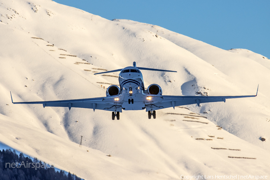 LaudaMotion Bombardier BD-700-1A10 Global Express XRS (OE-ILK) | Photo 367381