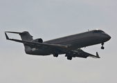 VistaJet Bombardier CL-600-2B19 Challenger 850 (OE-ILZ) at  Pisa - Galileo Galilei, Italy