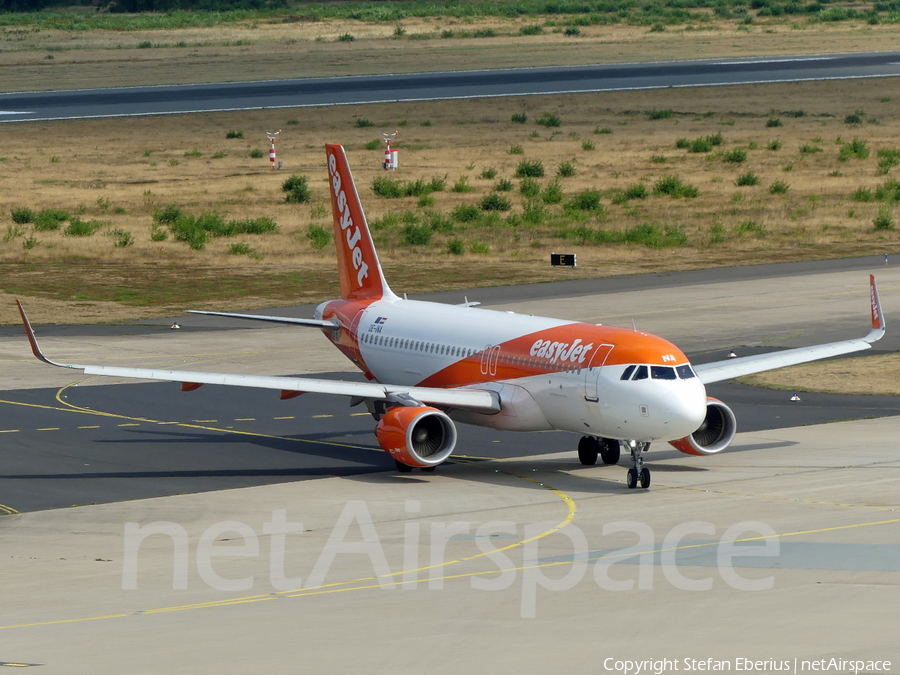 easyJet Europe Airbus A320-214 (OE-INA) | Photo 520203