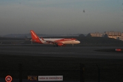 easyJet Europe Airbus A320-214 (OE-IND) at  Porto, Portugal