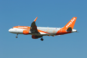 easyJet Europe Airbus A320-214 (OE-INQ) at  Toulouse - Blagnac, France