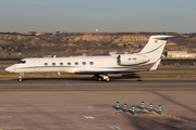 Avcon Jet Gulfstream G-V-SP (G550) (OE-ISN) at  Madrid - Barajas, Spain