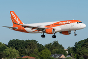 easyJet Europe Airbus A320-214 (OE-IVN) at  Hamburg - Fuhlsbuettel (Helmut Schmidt), Germany