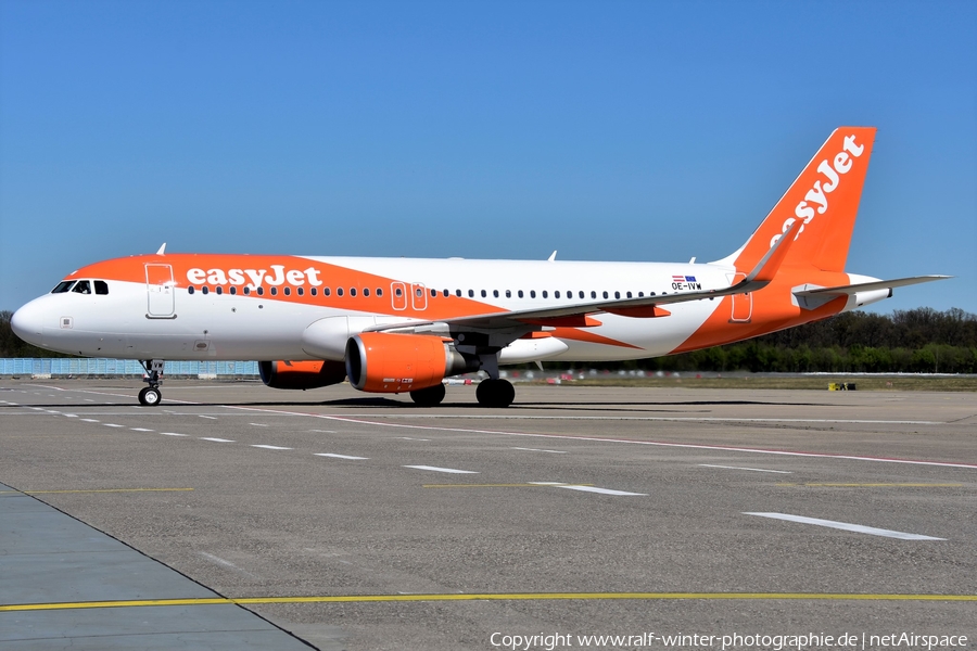 easyJet Europe Airbus A320-214 (OE-IVW) | Photo 525112