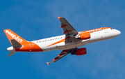 easyJet Europe Airbus A320-214 (OE-IZB) at  Madrid - Barajas, Spain