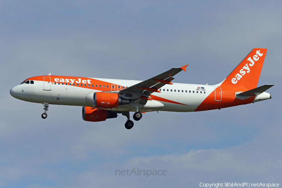 easyJet Europe Airbus A320-214 (OE-IZC) | Photo 466106