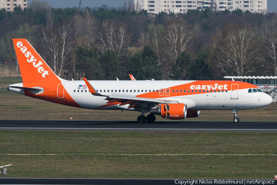 easyJet Europe Airbus A320-214 (OE-IZF) | Photo 313621