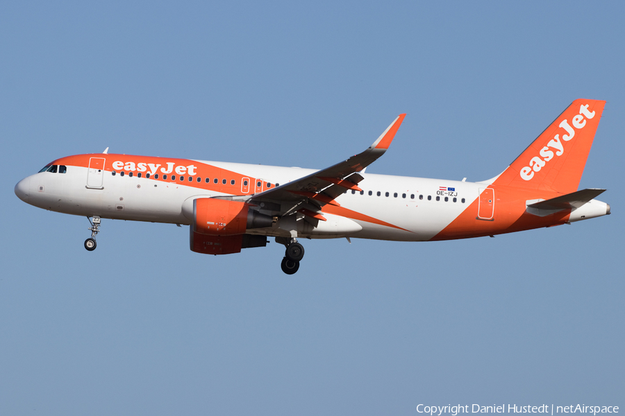 easyJet Europe Airbus A320-214 (OE-IZJ) | Photo 537039