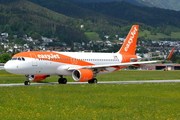 easyJet Europe Airbus A320-214 (OE-IZL) at  Innsbruck - Kranebitten, Austria