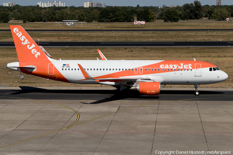 easyJet Europe Airbus A320-214 (OE-IZN) | Photo 425304