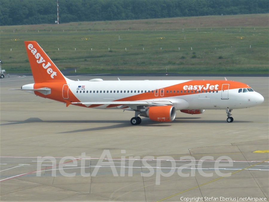 easyJet Europe Airbus A320-214 (OE-IZS) | Photo 247600