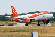 easyJet Europe Airbus A320-214 (OE-IZT) at  Berlin Brandenburg, Germany