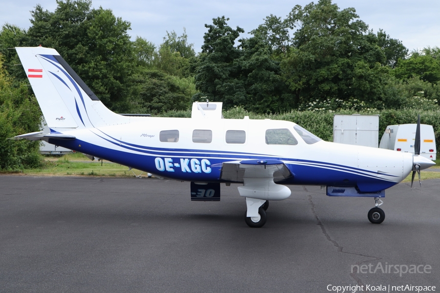 (Private) Piper PA-46-350P Malibu Mirage (OE-KGC) | Photo 682285