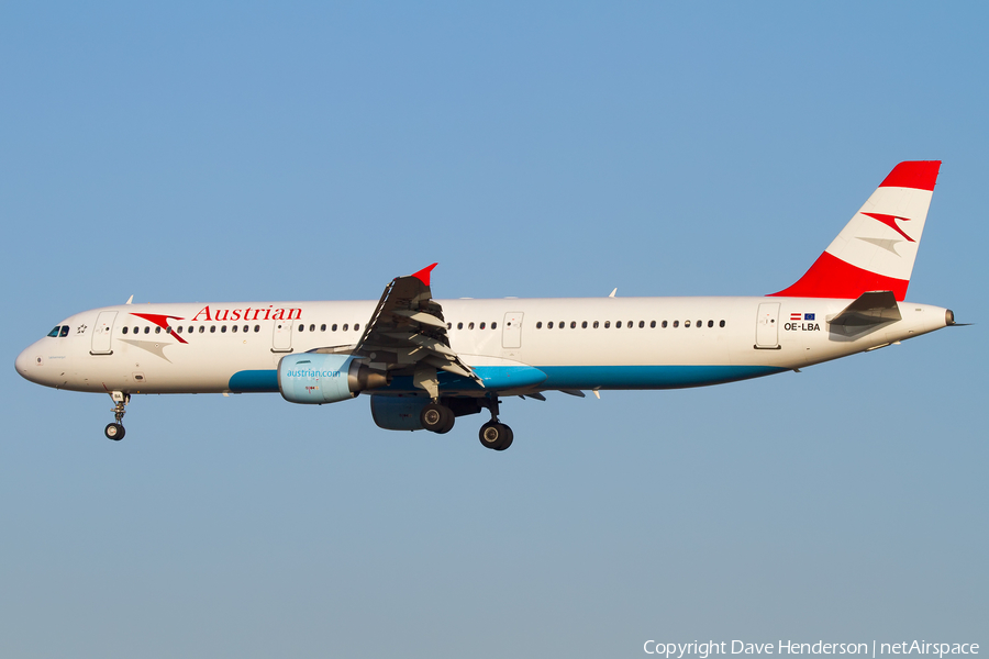Austrian Airlines Airbus A321-111 (OE-LBA) | Photo 3064