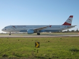 Austrian Airlines Airbus A321-211 (OE-LBF) at  Porto, Portugal