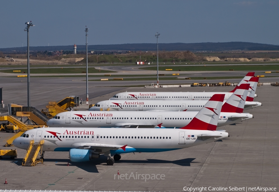 Austrian Airlines Airbus A320-214 (OE-LBI) | Photo 107186