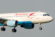 Austrian Airlines Airbus A320-214 (OE-LBJ) at  Milan - Malpensa, Italy