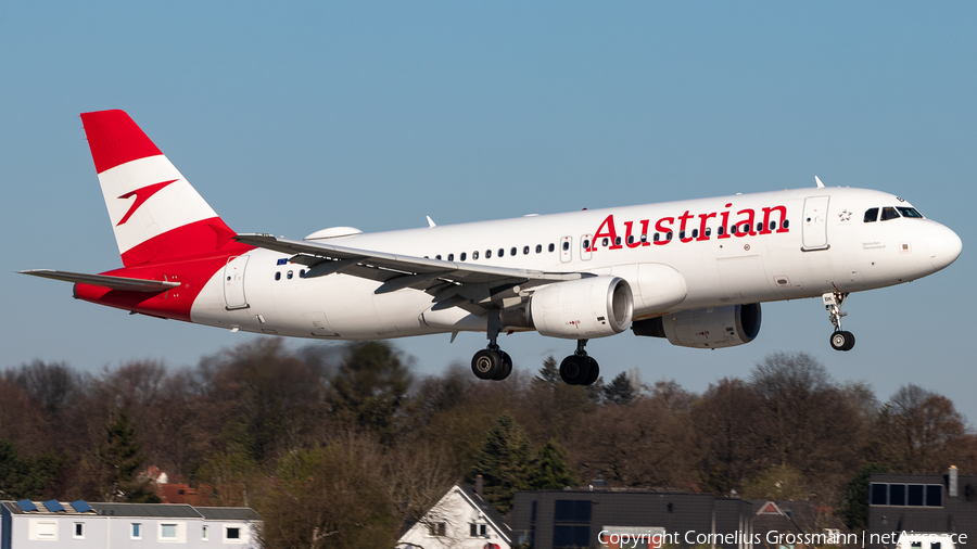 Austrian Airlines Airbus A320-214 (OE-LBK) | Photo 505915