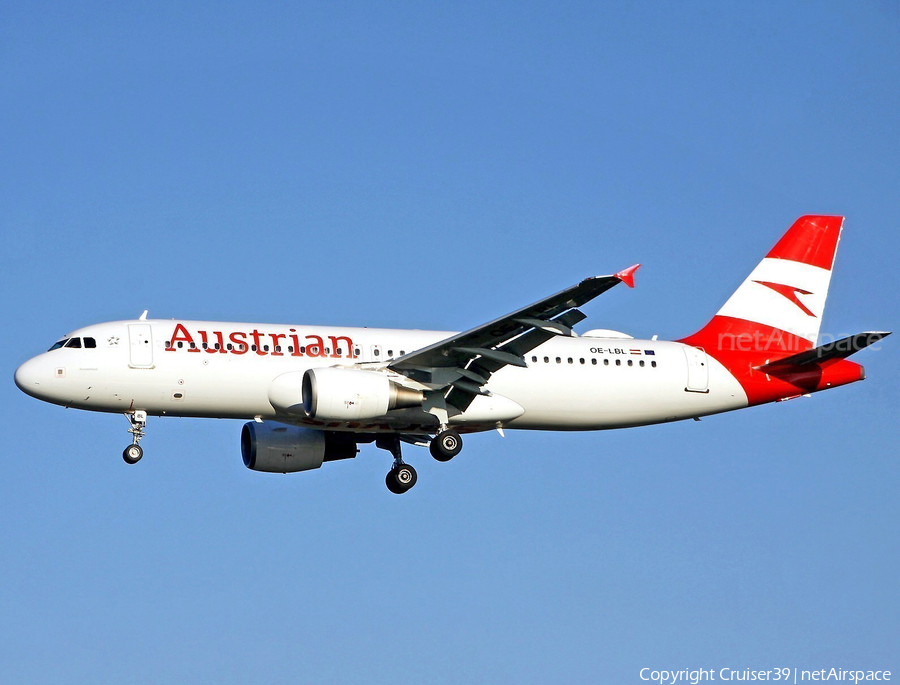 Austrian Airlines Airbus A320-211 (OE-LBL) | Photo 335397